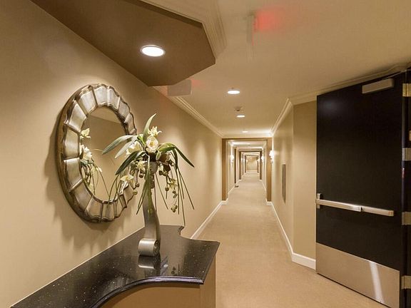 5th image of 1915 Towne Centre Blvd Unit 907