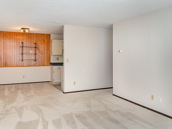 5th image of 401 E Burnsville Pkwy APT 203