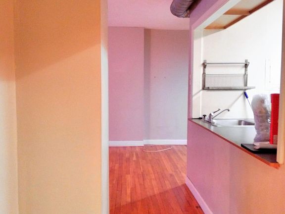2nd image of 1101 Saint Paul St Unit 408