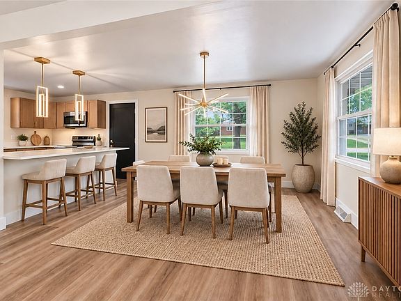 5th image of 30 Lynn Rae Cir