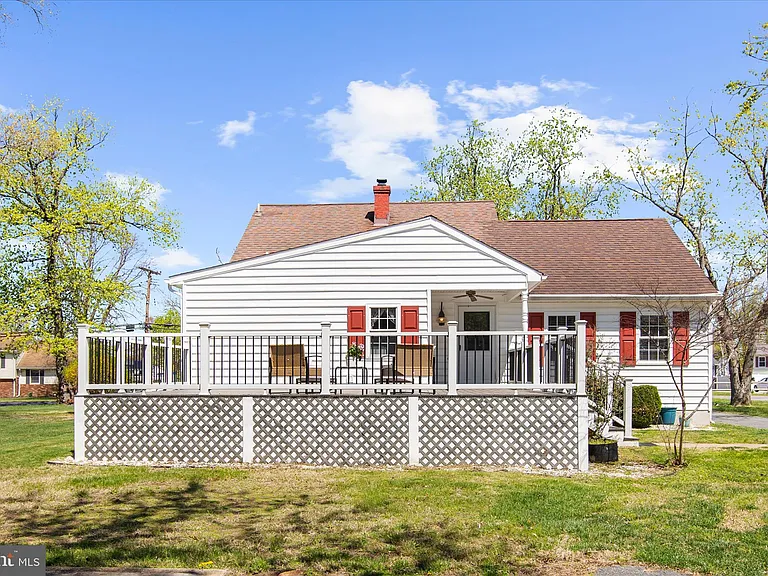 161 Margate Dr — Photo 44