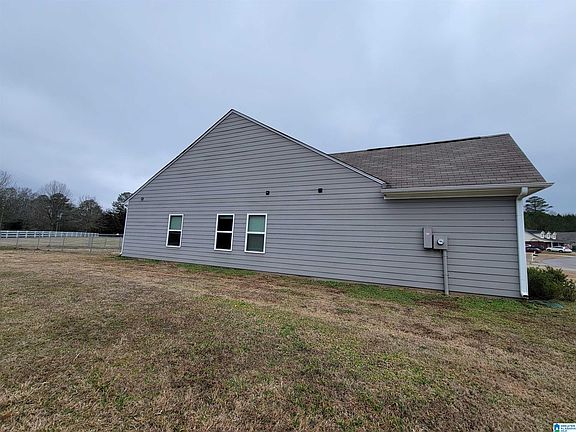 2nd image of 25 Smith Glen Dr