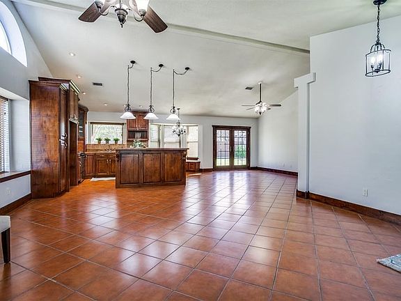 3rd image of 7806 Bordeaux Ln