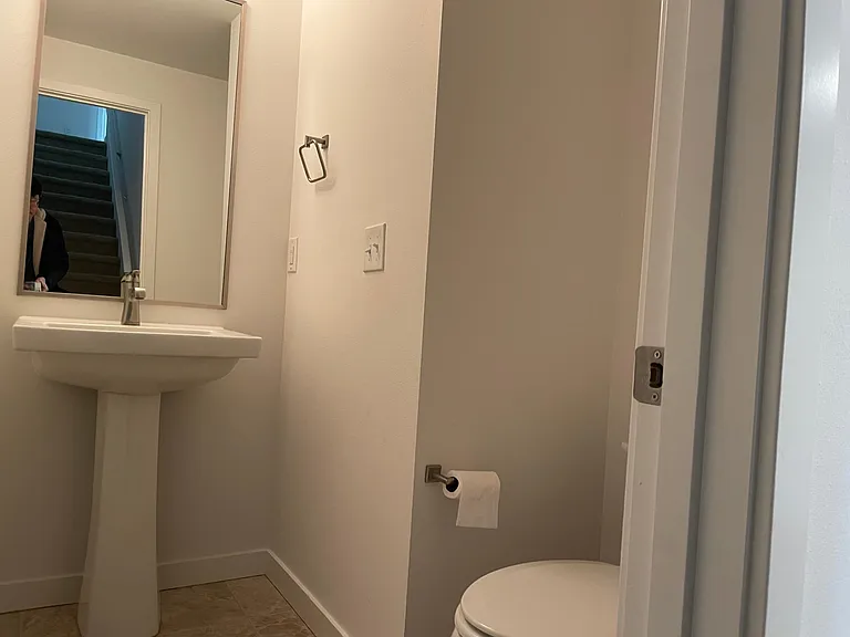 1440 157th Ct NE — Photo 7