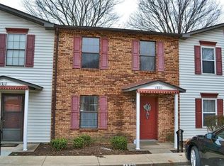 1320 Sunny Slope Dr, O'Fallon, MO 63366
