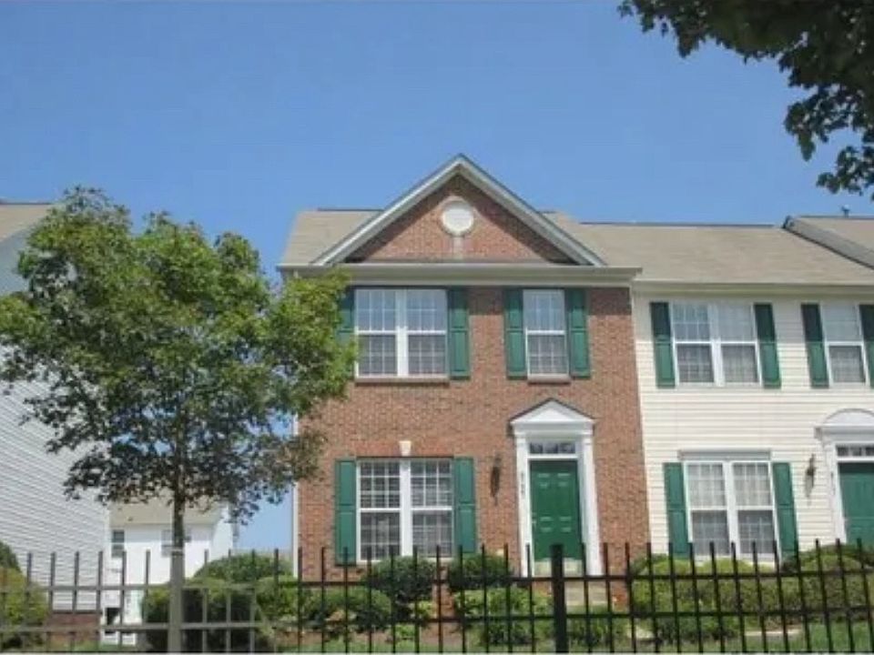 1st image of 9727 Mallard Glen Dr
