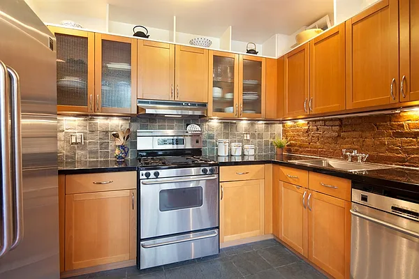 Sold by Corcoran | media 27