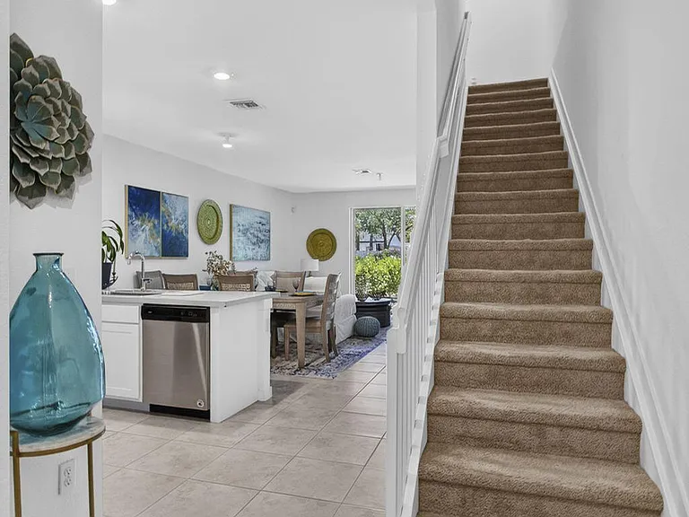 160 Bandol St — Photo 9
