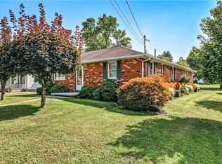 585 S 8th St, Sharpsville, PA 16150
