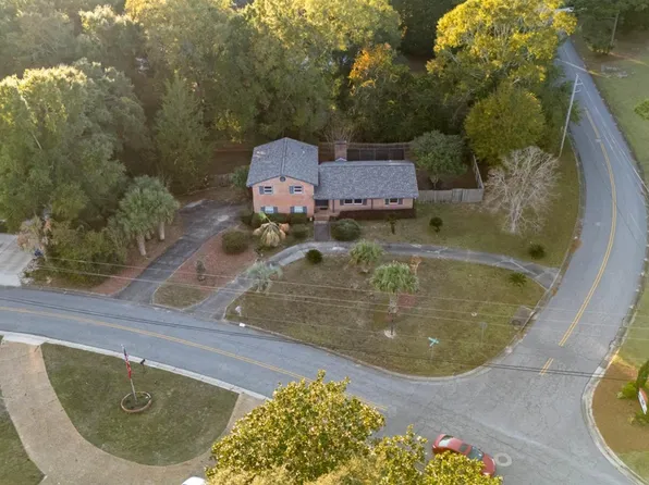 8755 Scenic Hills Dr, Pensacola, FL 32514