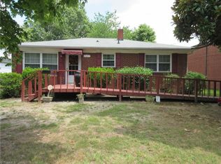 207 Martin Luther King Dr, Thomasville, NC 27360