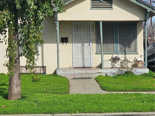 921 W 19th St, Merced, CA 95340