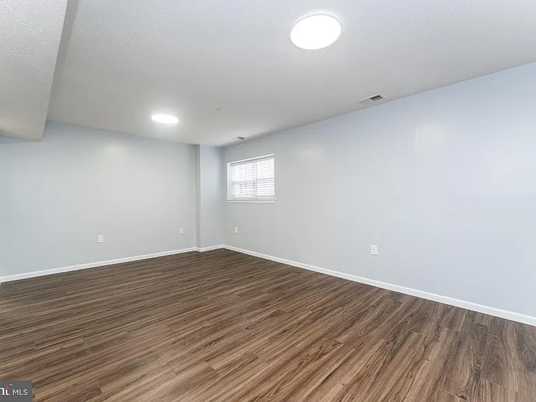 2383 Laconia Ct — Photo 26