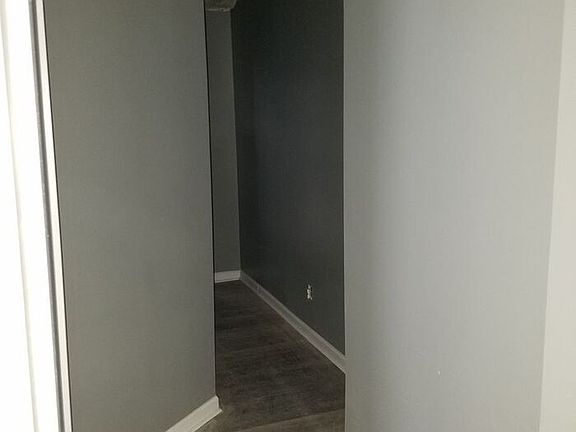 3rd image of 1302 S Belmont Ave