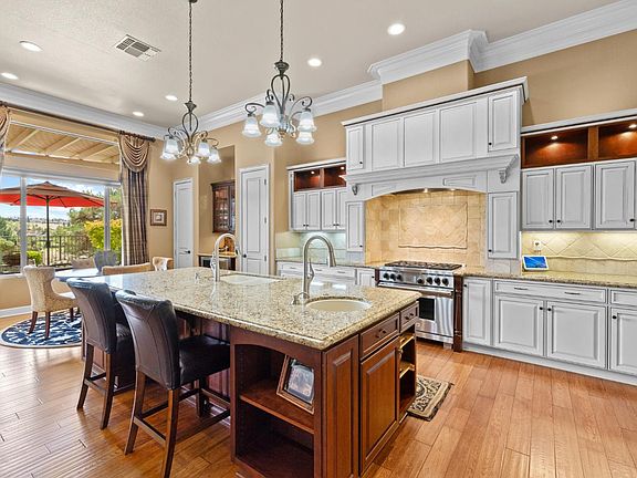 3rd image of 2185 Sutter View Ln