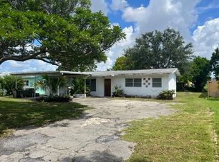 921 NW 8th Ave, Boynton Beach, FL 33426