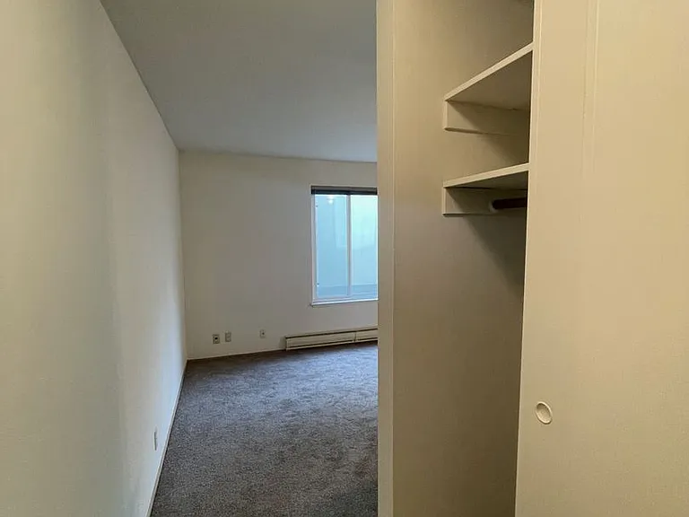 443 Lee St — Photo 3