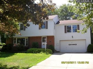 4940 Nan Linn Dr, Richmond Heights, OH 44143