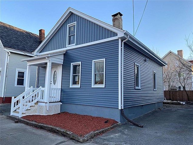 1st image of 184 Stanwood St