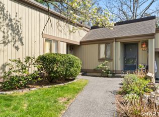 14 Heritage Cir #B, Southbury, CT 06488