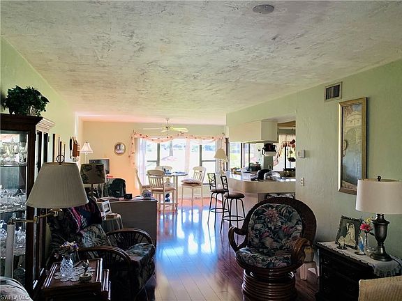 4th image of 5790 Trailwinds Dr APT 112