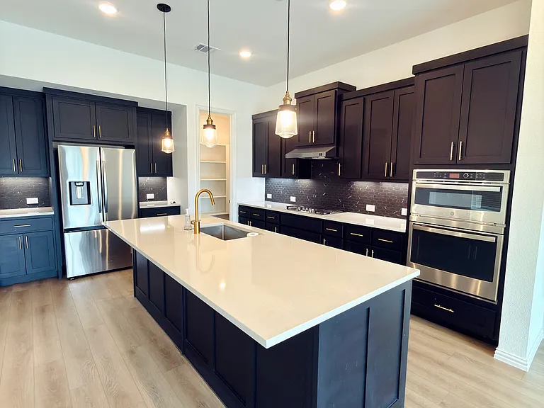 1210 Daybreak Dr — Photo 6