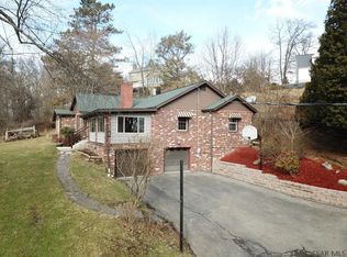 107 Deerfield Ln, Johnstown, PA