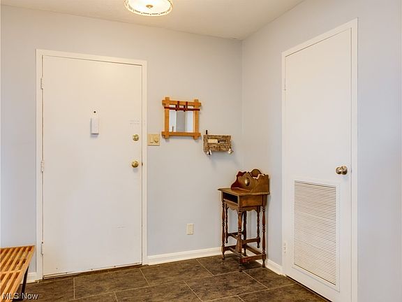 5th image of 13900 Shaker Blvd APT 1216