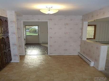 4th image of 26 Kellogg Pl