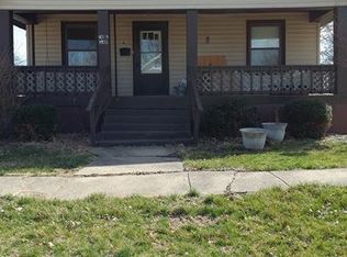 240 E Clark St, Brookfield, MO 64628