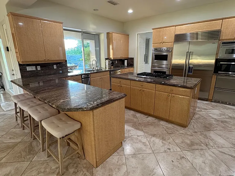 5 Chopin Ct — Photo 38