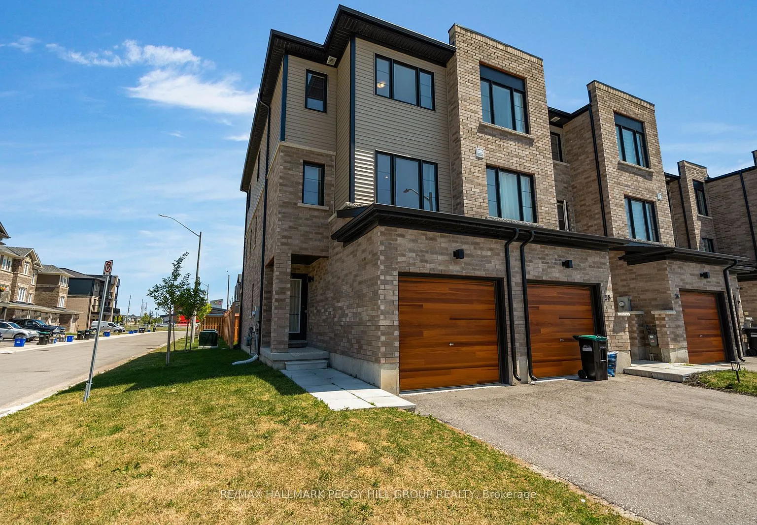 2 bed, $2,500 — Photo 1