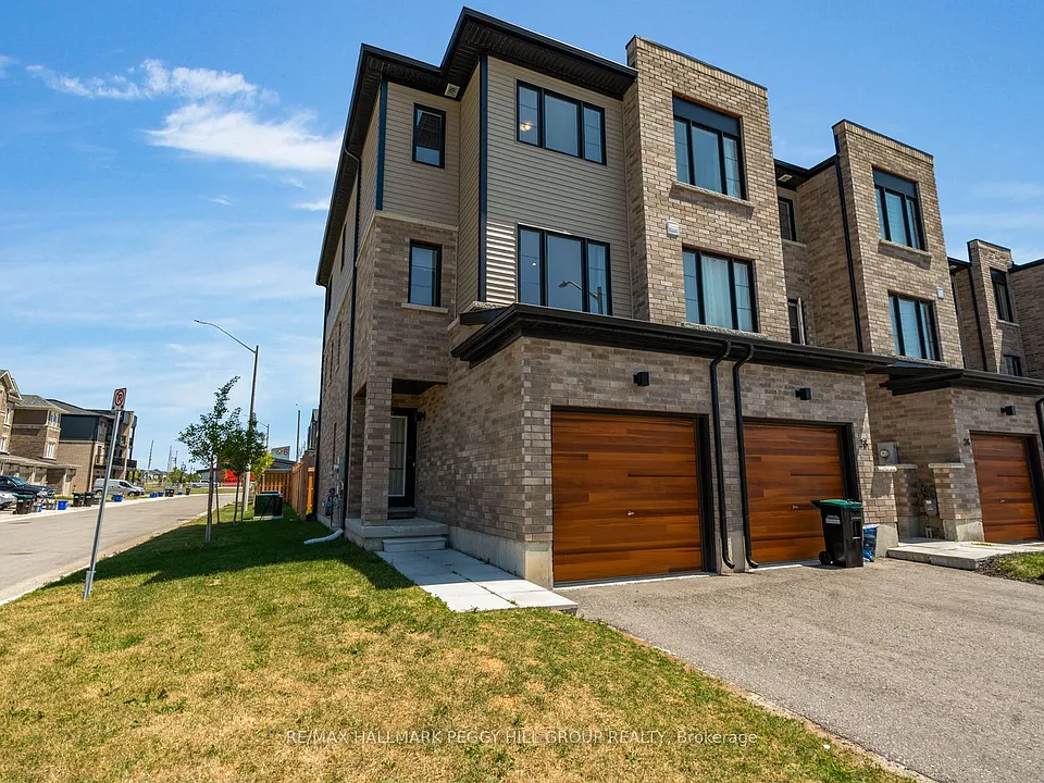 30 Pumpkin Corner Cres