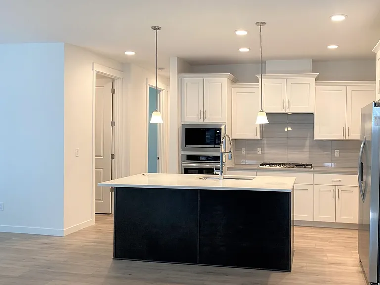 17705 SW Lockwood Ct — Photo 6