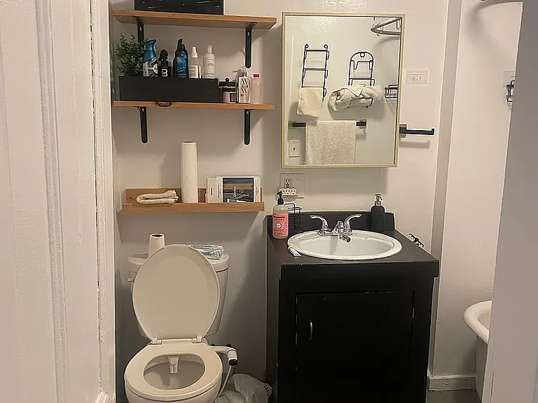 22 Berkeley Pl #1 — Photo 9