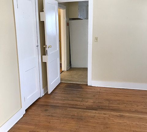 4th image of 107 Butler Ave