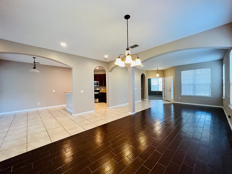 365 James Cir — Photo 17
