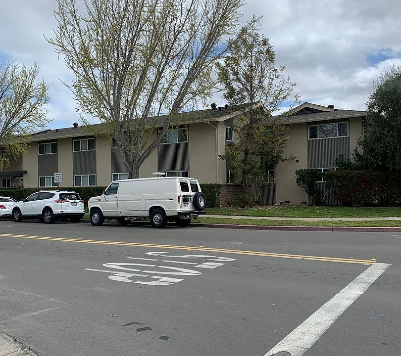 1st image of 1698 Ontario Dr Unit 17