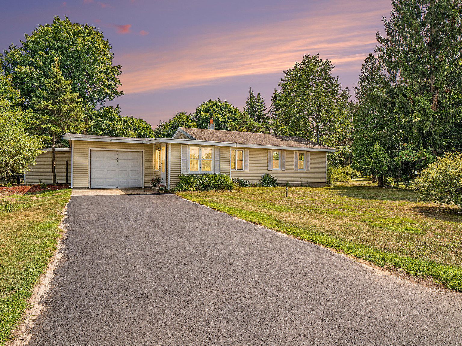 2271 Red Apple Rd, Manistee, MI 49660 Zillow