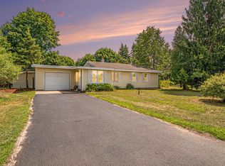 2271 Red Apple Rd, Manistee, MI 49660