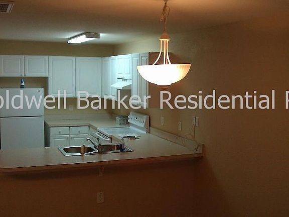 3rd image of 859 Fox Lake Dr