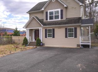 214 Randolph Cir, Ashland, VA 23005