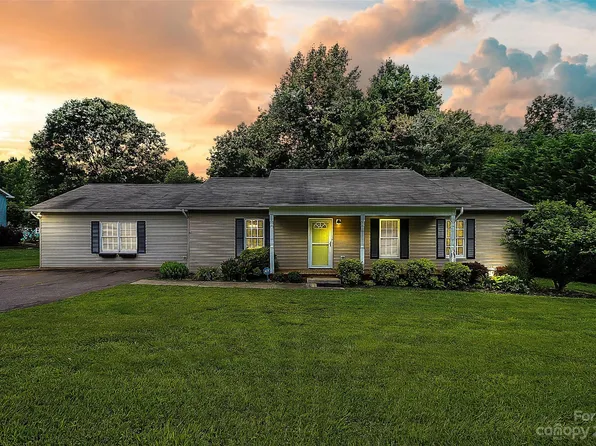 2963 Blackburn School Rd, Newton, NC 28658