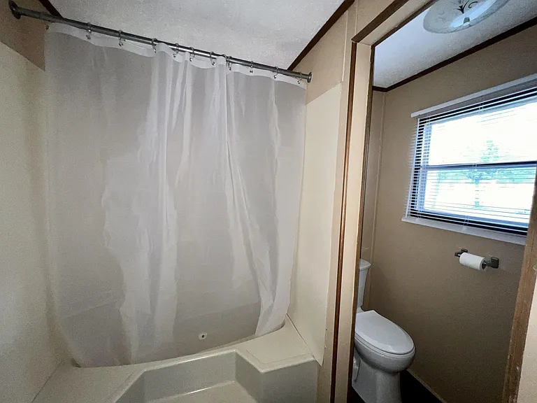 300-04 Ricks Rd — Photo 18
