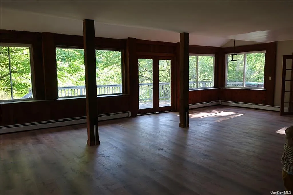 3 bed, 2980 sqft, $3,000 — Photo 2