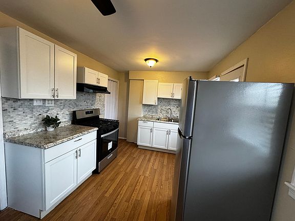 3rd image of 100 George Urban Blvd #100