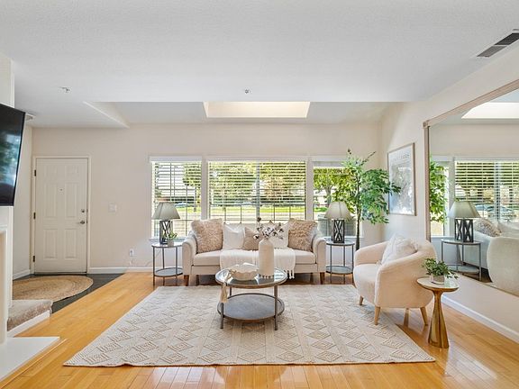 3rd image of 1869 Sheri Ann Cir