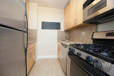 Rented by Plaza Real Estate Group