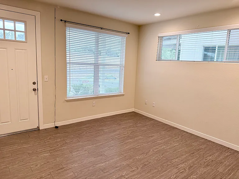 569 Charles Bradley Way — Photo 3