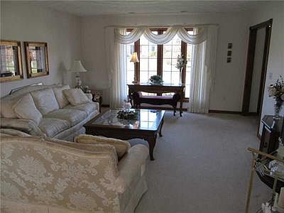 5th image of 5147 Annendale Dr